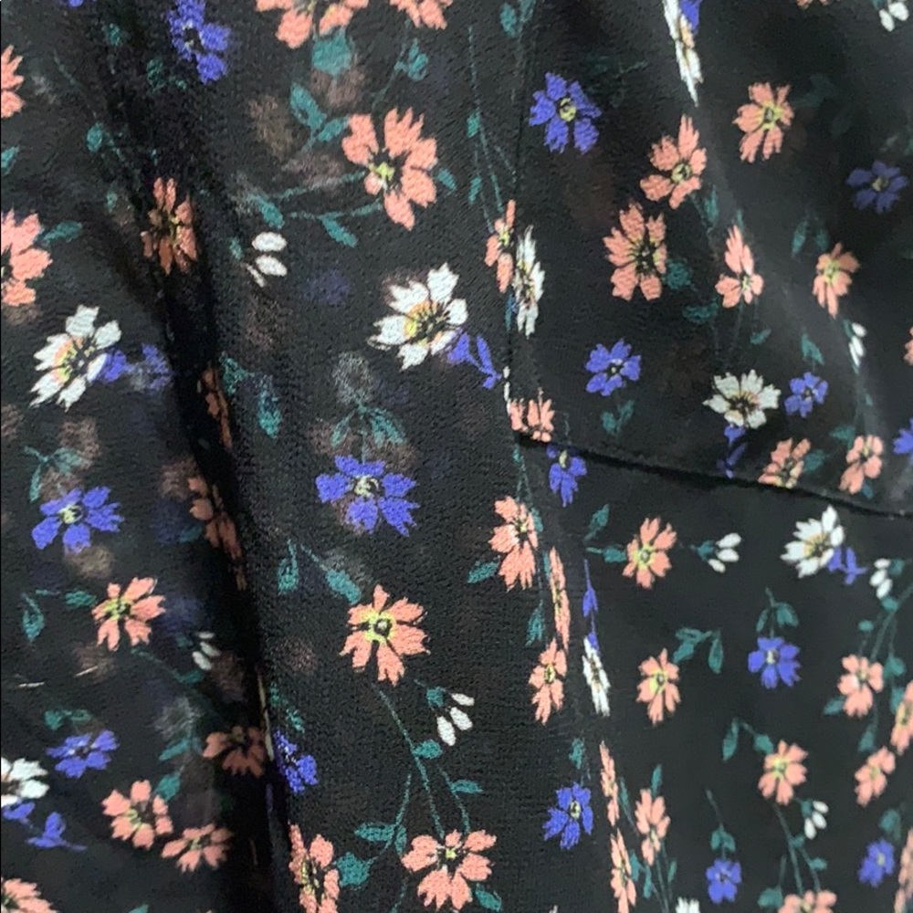 Blouse - Picture 2 of 4